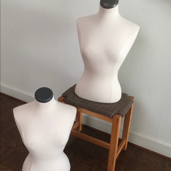 Gorgeous Display Mannequins 2 available - Picture 6 of 6